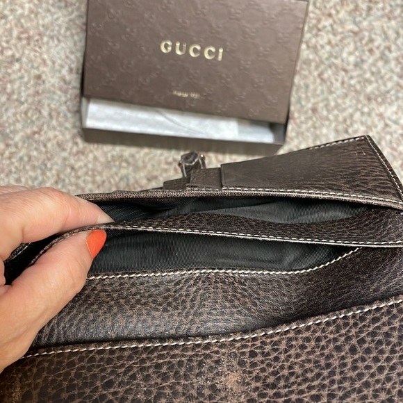 Gucci metal clasp classic double g print leather wallet - authentic - Picture 9 of 16